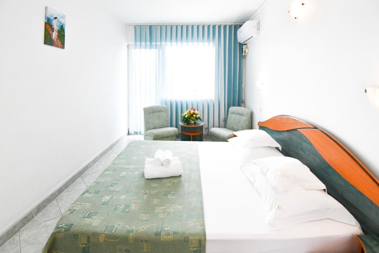 Complex Tismana 3* All Inclusive جوبيتر المظهر الخارجي الصورة