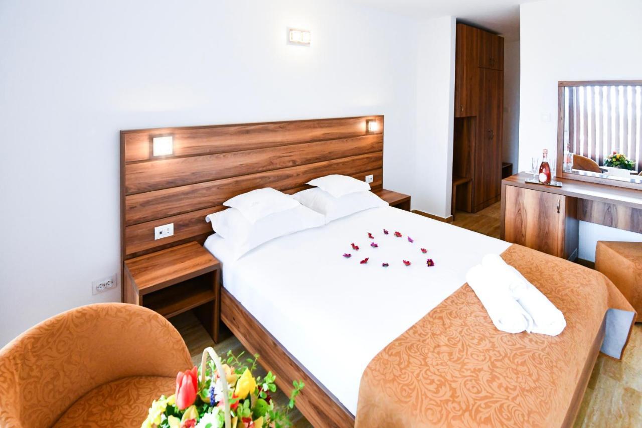 Complex Tismana 3* All Inclusive جوبيتر المظهر الخارجي الصورة
