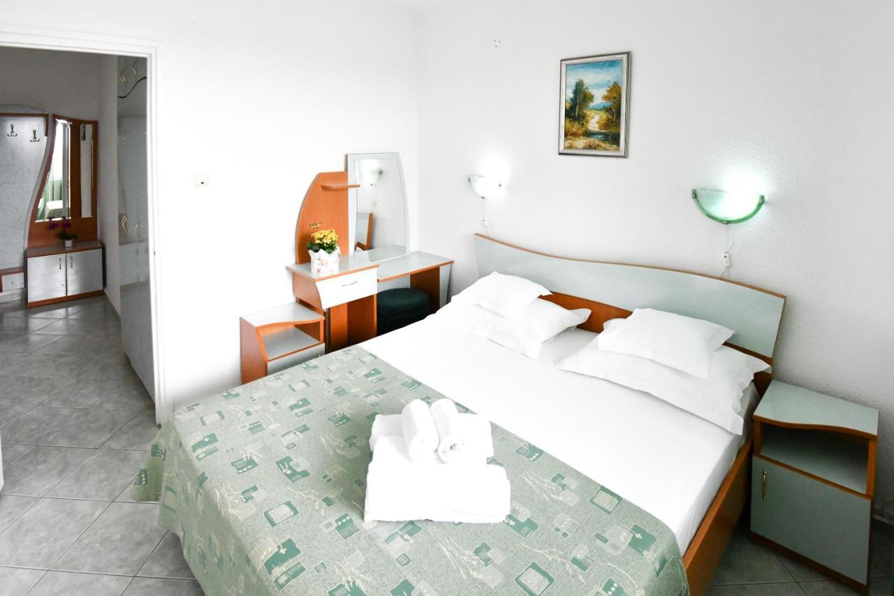 Complex Tismana 3* All Inclusive جوبيتر المظهر الخارجي الصورة